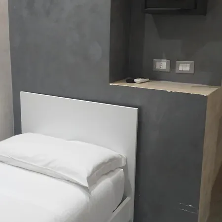 Frattina Grand 3* Rom