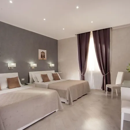 Affittacamere Frattina Grand 4*