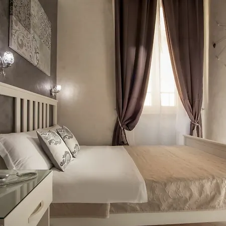 Guest house Frattina Grand Suite Guesthouse 3*